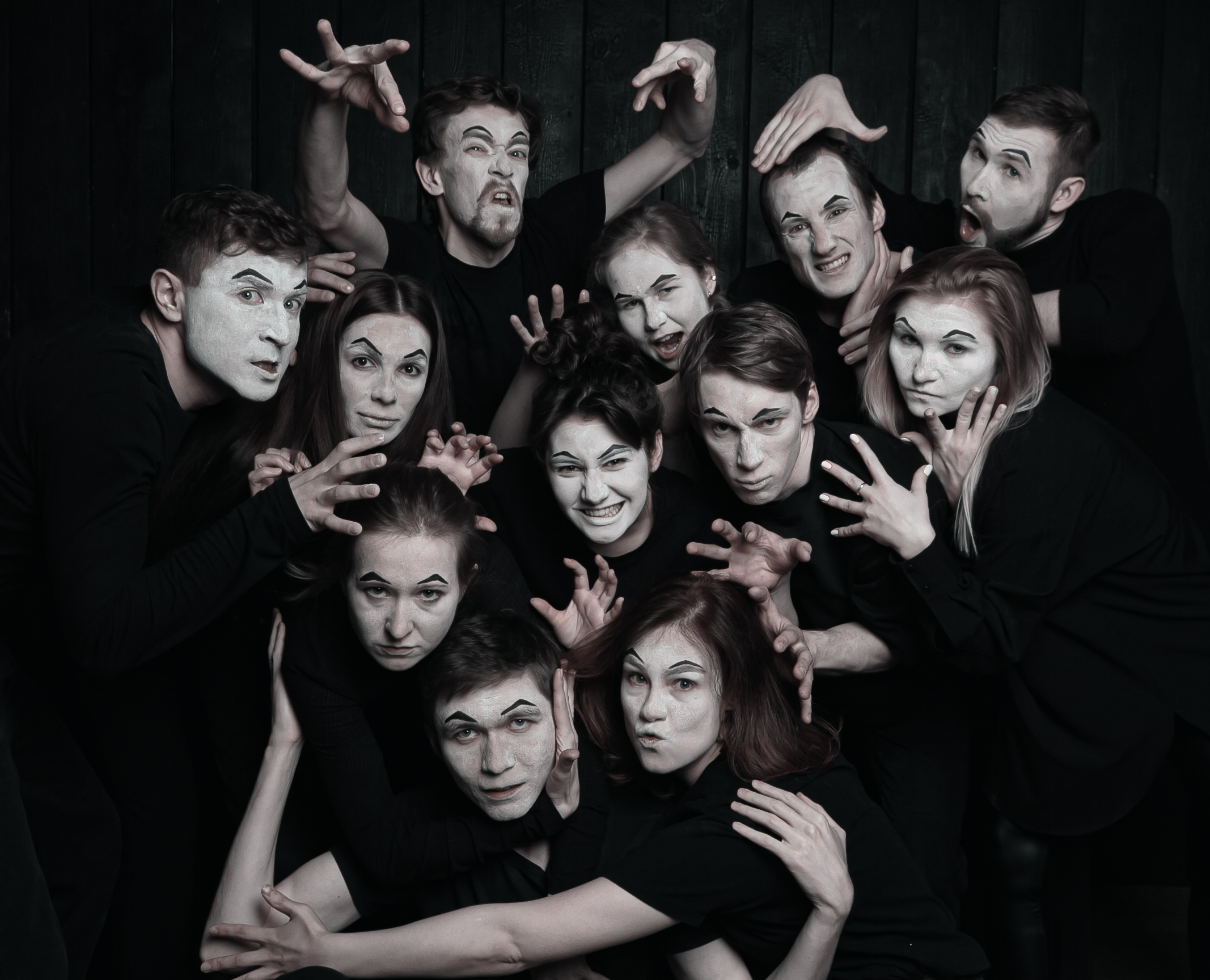 Педагог по актерскому мастерству