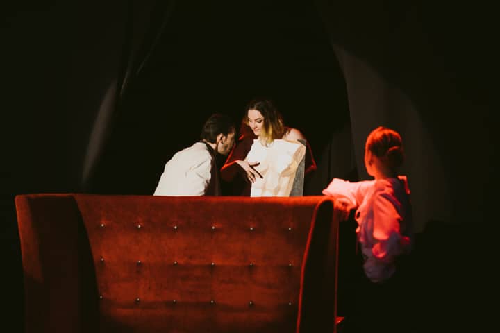 Подпись к фото