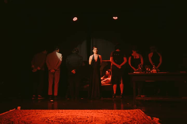 Подпись к фото