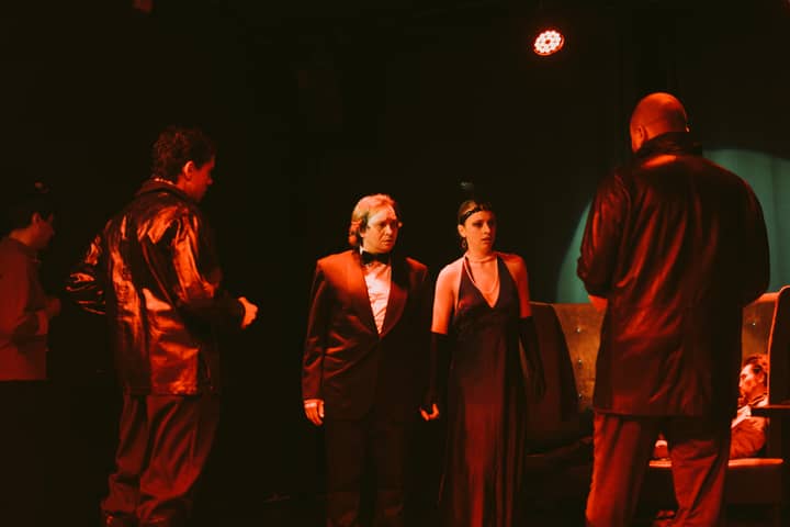 Подпись к фото